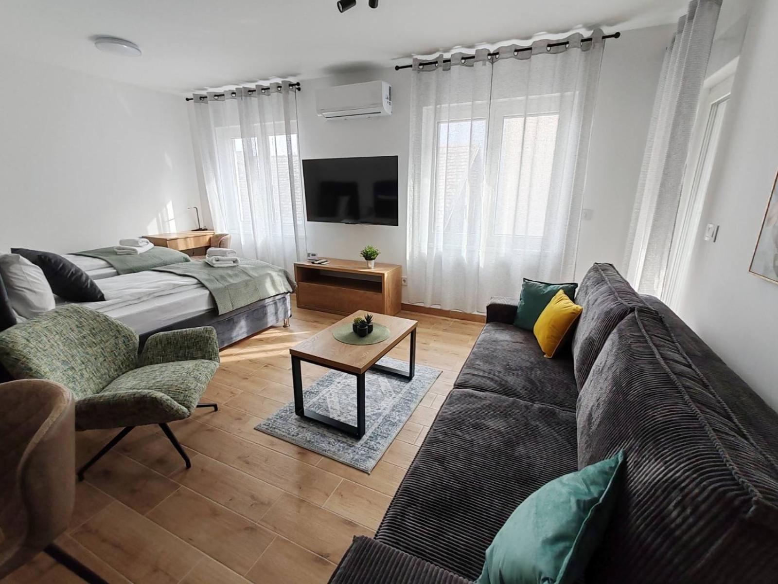 Surcin Central Stay Apartment Surcin